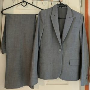 Theory wool gray suits - pants sz 6, blazer sz 8.